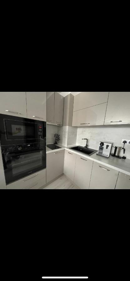 Brand New First Line Sea View 2 Bedroom Apartment Бургас Экстерьер фото